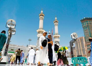 Saudi Arabia Shut 330 Unlicensed Hotel in Mecca and Medina