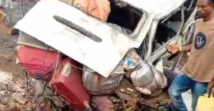VIDEO: Many Feared Dead As Lagos Bound Commercial Bus From Ankpa, Kogi Involved Ghastly Accident At Owo, Ondo State