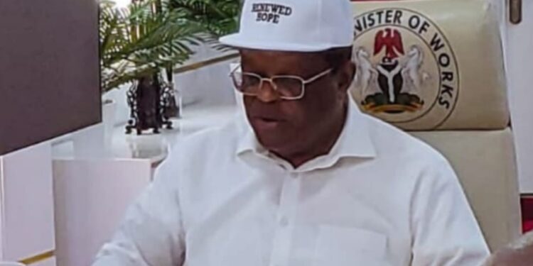 Works Minister Unveils Highways Devt model Strengthening Parameters