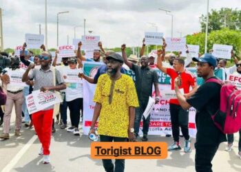 Bello Vs EFCC: Operatives Disperse Pro-Bello Protesters In Abuja