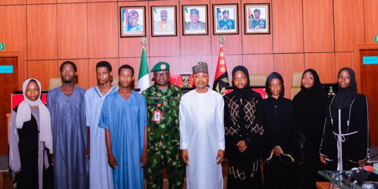 Governor Ododo Receives 8 Rescued CUSTECH Students 