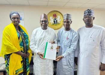 ALGON Nat’l President Pays Courtesy Call to Health Minister, Seeks Collaboration on Primary Health Care
