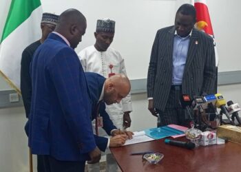 EFCC Returns $180,300, 53 Vehicles to Canadian Police