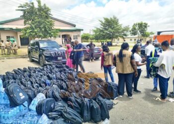 400 Nigerians Deported from UAE Arrive in Abuja Amid Diplomatic Talks