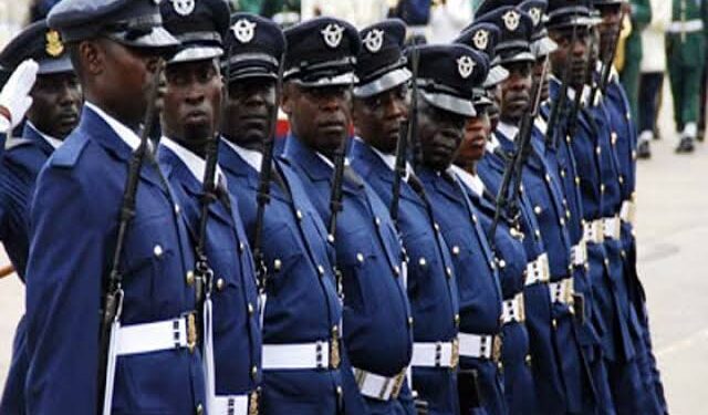 Air Force Institute Of Technology Graduates 432 Students