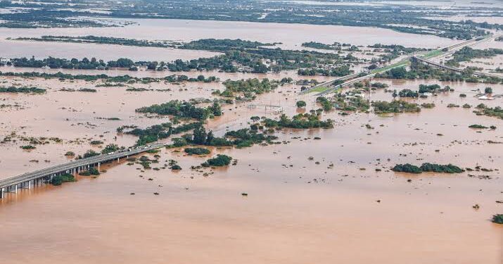 FG Raises Flood Alarm, Urged Residents Around  River Niger, Benue to Relocate 