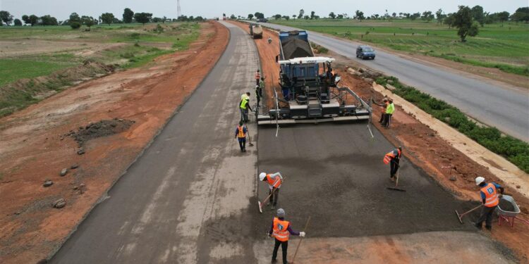 FGN To Revoke Part Of Abuja-Kaduna Road Contract, Flags Off Rehabilitation