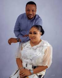 Popular Nigerian Gospel Singer, Dare Melody Loses Wife