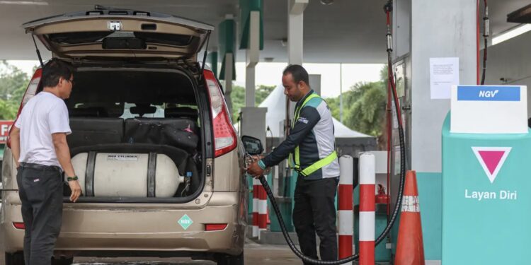 Malaysia to Phase Out CNG Vehicles Over Safety Concerns