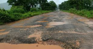 FGN Set To Axe 10 Road Contracts In Niger Over Delay