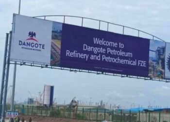 Dangote Refinery Slashes Fuel Price To N899.50 Per Litre