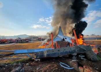 South Korean Plane Crashes, Over 100 Feared Dead