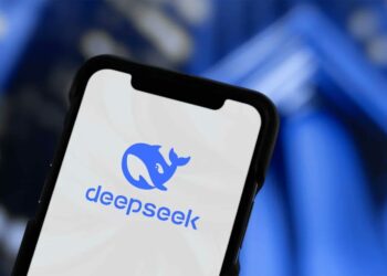 DeepSeek, Chinese AI startup, overtakes ChatGPT on Apple app store
