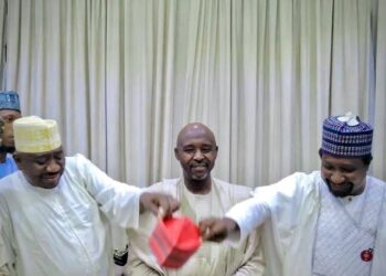 Former Ondo Commissioner Dumps PDP for APC Amid Party Tensions