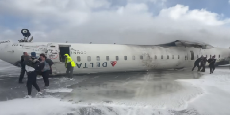 *Delta Plane Crashes in Toronto, 18 Injured*
