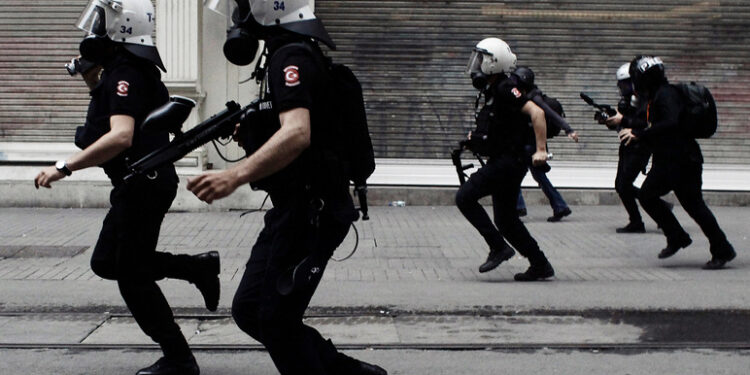 Turkey Arrests 282 in Nationwide Crackdown