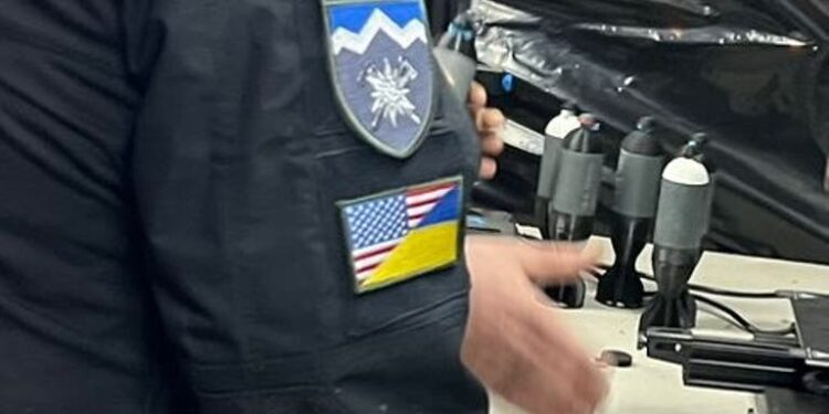 Ukrainian Soldiers Remove US Flag Patches as Frustration with Trump Grows