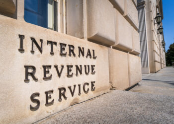 IRS to Sack Over 6,000 Employees This Week