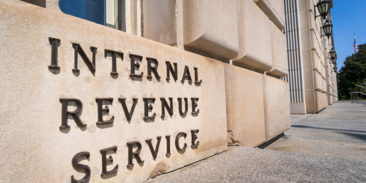 IRS to Sack Over 6,000 Employees This Week