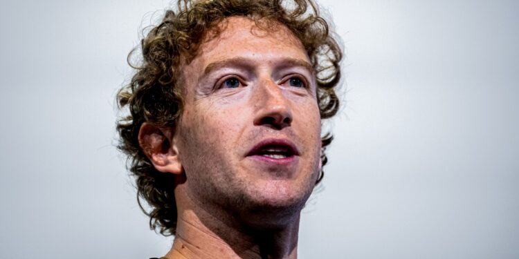 Facebook Users Advised Against Taking Screenshots of Chats