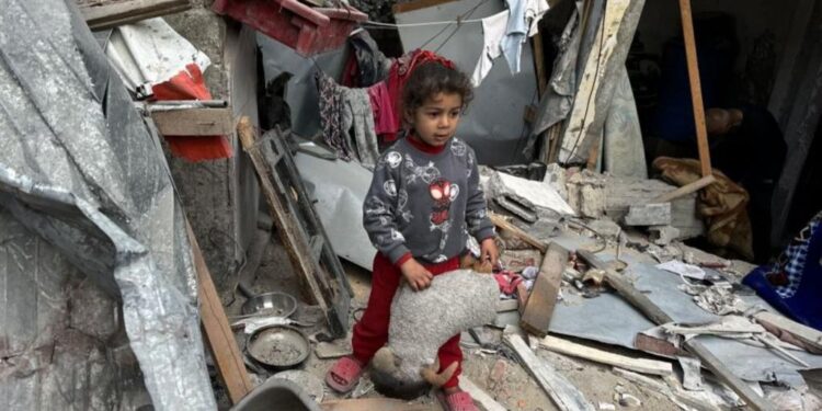 Deadly Airstrikes Resume as Ceasefire Talks Fail