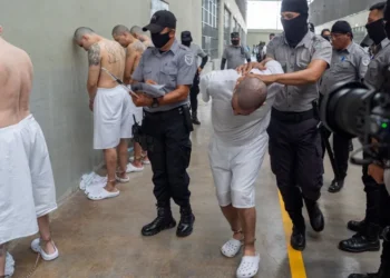 US Sends More Alleged Gang Members to El Salvador Amid Legal Disputes
