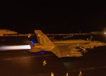 US-UK Airstrikes in Yemen Leave 31 Dead and Over 100 Injured