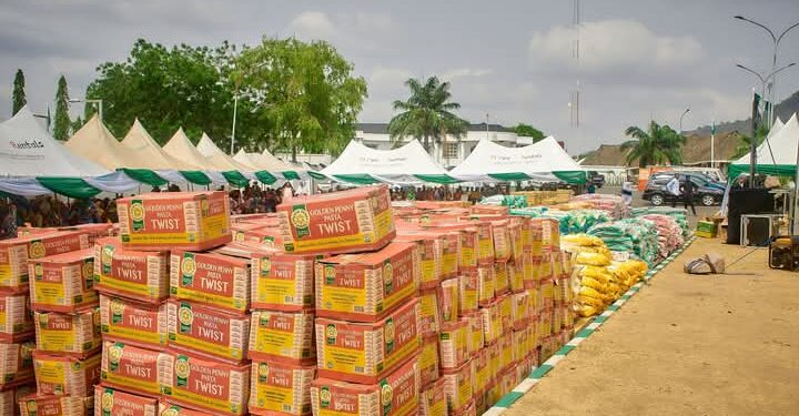 First Lady Oluremi Tinubu Extends RHI Food Outreach to Vulnerable Households in Kogi