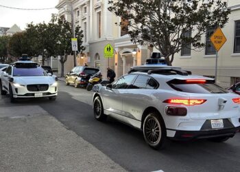 Uber and Waymo Launch Driverless Ride Service in Austin