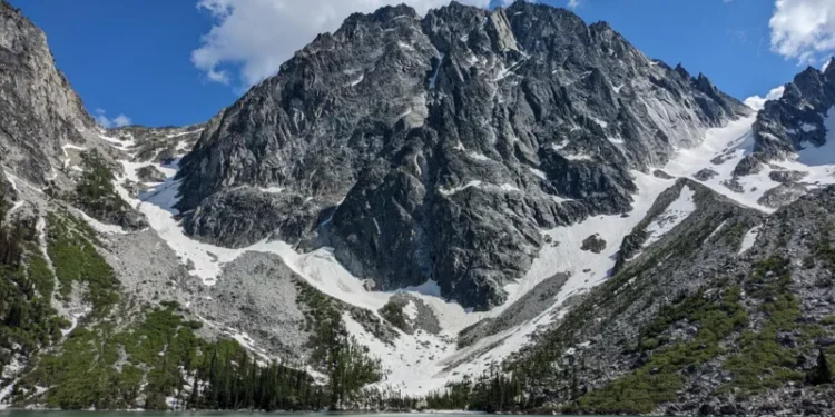 Backlash Grows Over National Park and Forest Staff Cuts as Summer Nears