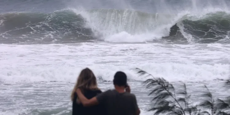 Easter tragedy as deadly waves strike Australia coast