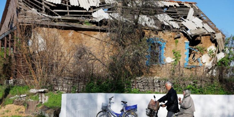 Drone Strikes Hit Ukraine Hours After Brief Easter Truce Ends