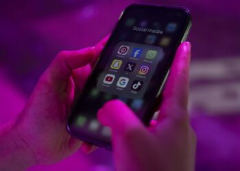 US to Review Social Media Before Granting Visas or Green Cards