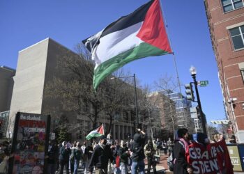 Trump Blocks Billions in University Funding Amid Crackdown on Gaza Protests