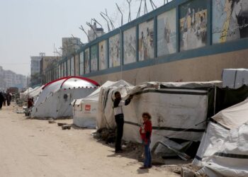 UN raises alarm as Gaza aid dwindles and health risks rise