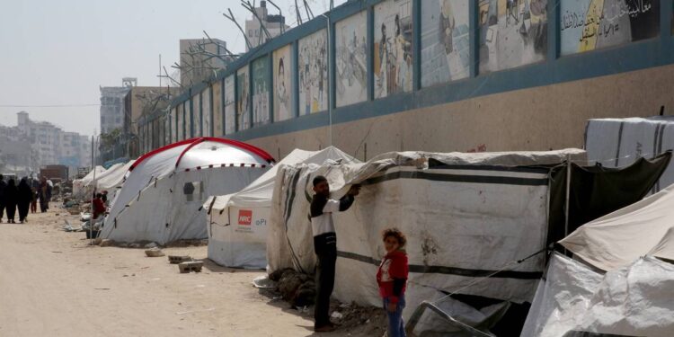 UN raises alarm as Gaza aid dwindles and health risks rise