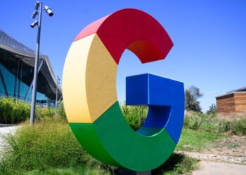 Google Revenue Jumps in Early 2025 as AI and Cloud Drive Growth