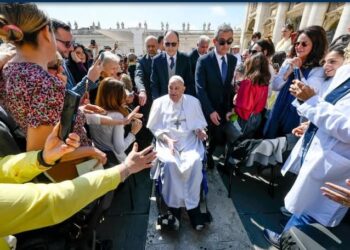 Pope Francis Makes Surprise Appearance, Prays for Peace in Sudan, DRC, Gaza