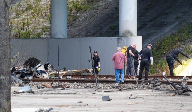 Three dead one injured after small plane crash in Florida