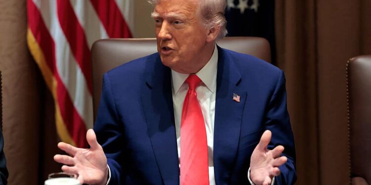 Foreign Nationals in US Urged to Register Before Deadline or Face Legal Action