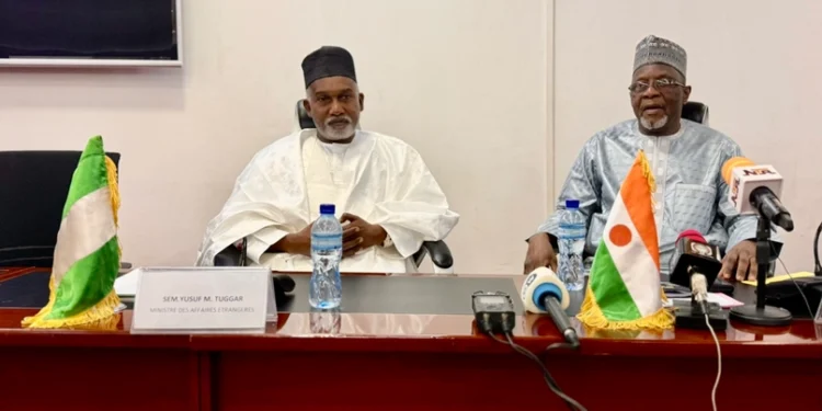 Nigeria, Niger Meet to Tackle Border Terrorism, Rebuild Diplomatic Ties