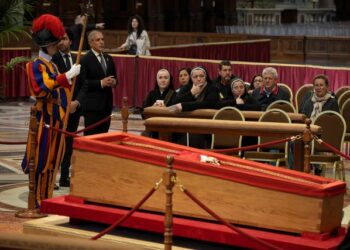 Selfies With Pope Francis Casket Spark Anger As Thousands Gather At Vatican