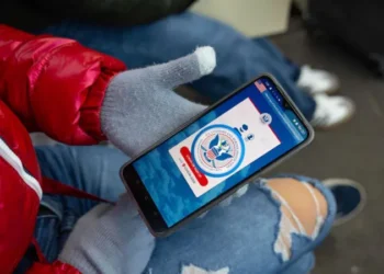 Migrants Using Biden Era App Ordered to Leave US Immediately