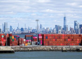 Trump Halts New Tariffs for 90 Days But Raises China Rate Sharply