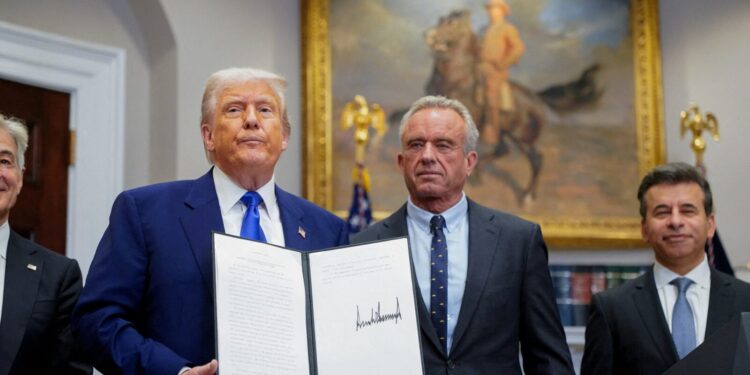 Trump Signs Order Pushing Drug Companies to Match Global Prices