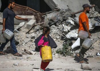 Aid Stuck at Gaza Crossing as UN Awaits Israeli Green Light