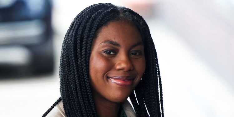 Badenoch Calls for Tougher Immigration Measures in Message to UK Leader