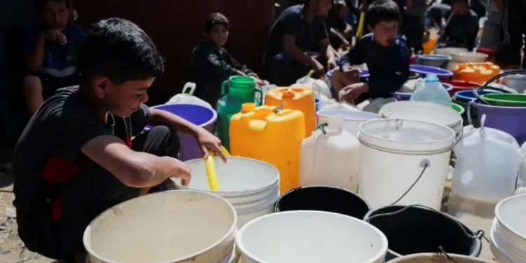 Gaza Runs Dry as Fuel Runs Out and War Grows