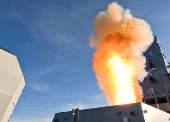 UK Warship Shoots Down Supersonic Missile in Historic First for Royal Navy