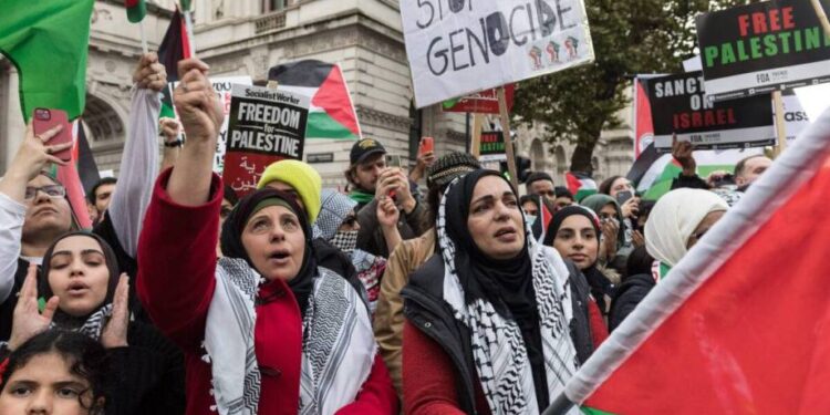 Mass Protest Outside Downing Street Calls for End to UK Arms Sales to Israel